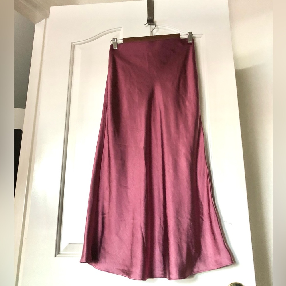 NWOT LOFT Satin Maxi Skirt in Mauve